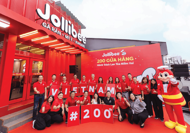 Bí Mật Thú Vị Phía Sau Hành Trình 20 Năm Vui Vẻ của Jollibee Việt Nam